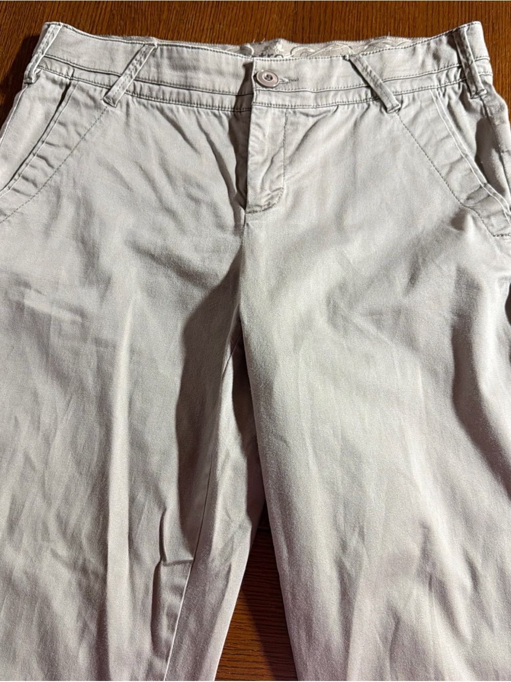 Intro by Jonathan Ross Women’s Taupe Khaki Casual Chino Capri Pants Size 6